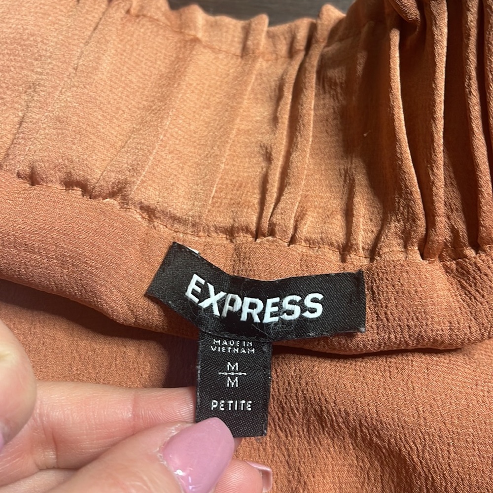 Express off the shoulder Ruffle Blouse - Picture 3 of 5